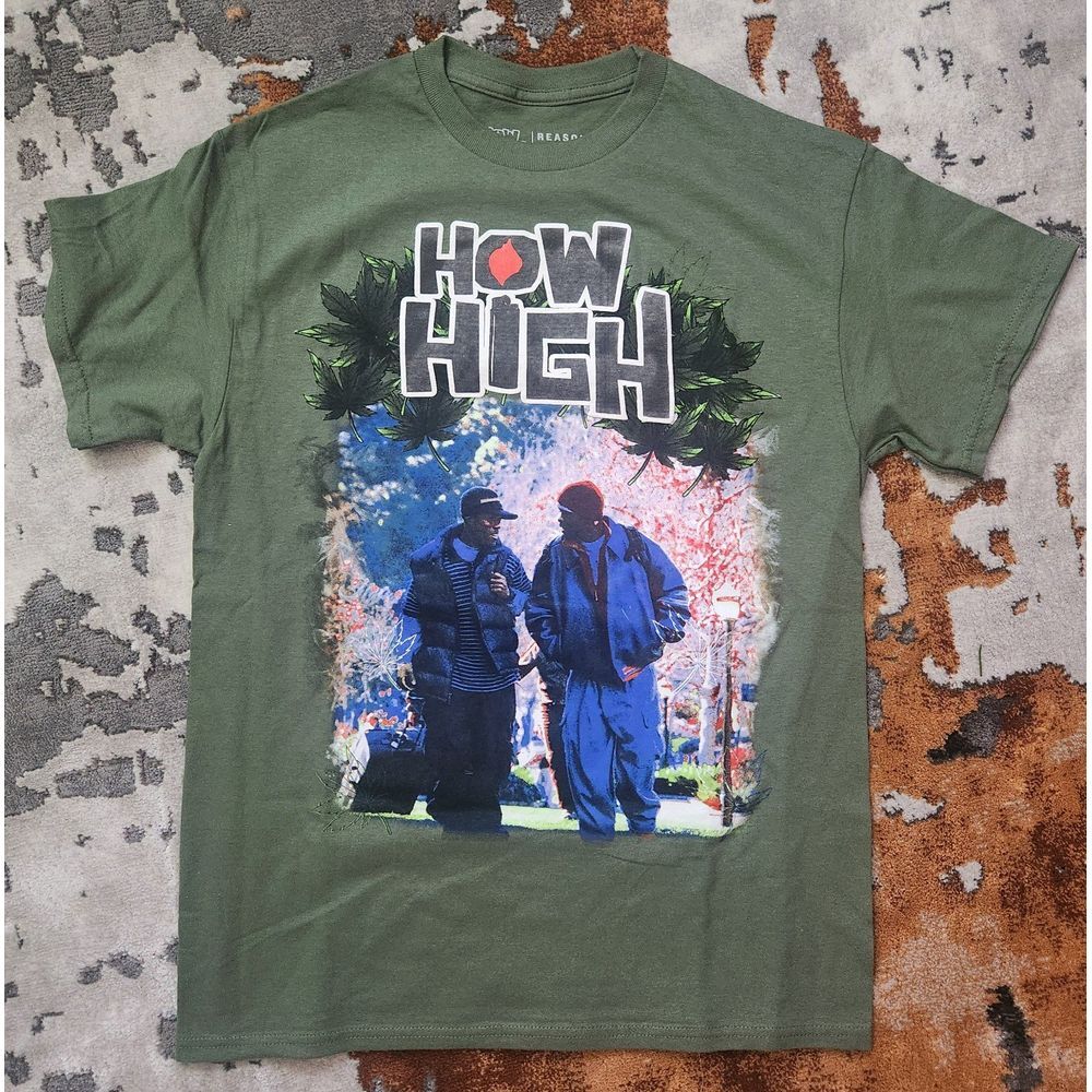 How High‎ Movie Graphic Tee Medium